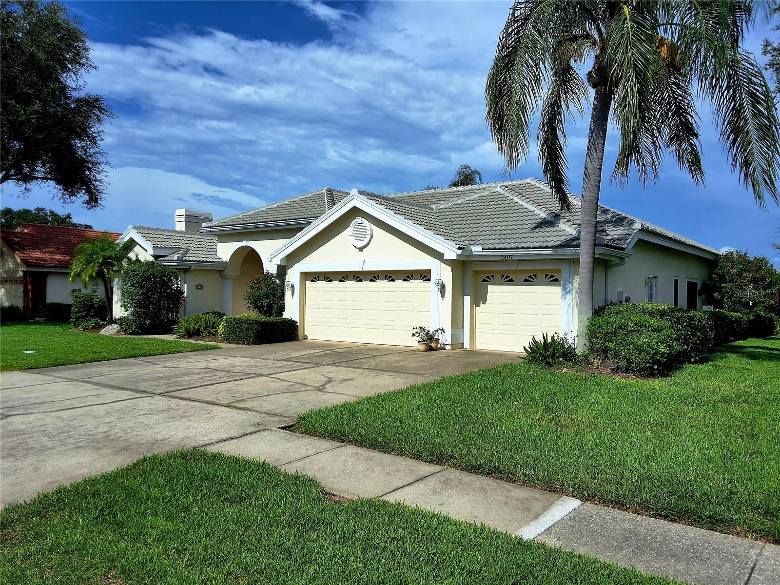 Listing photo id 45 for 2407 Anthony Avenue