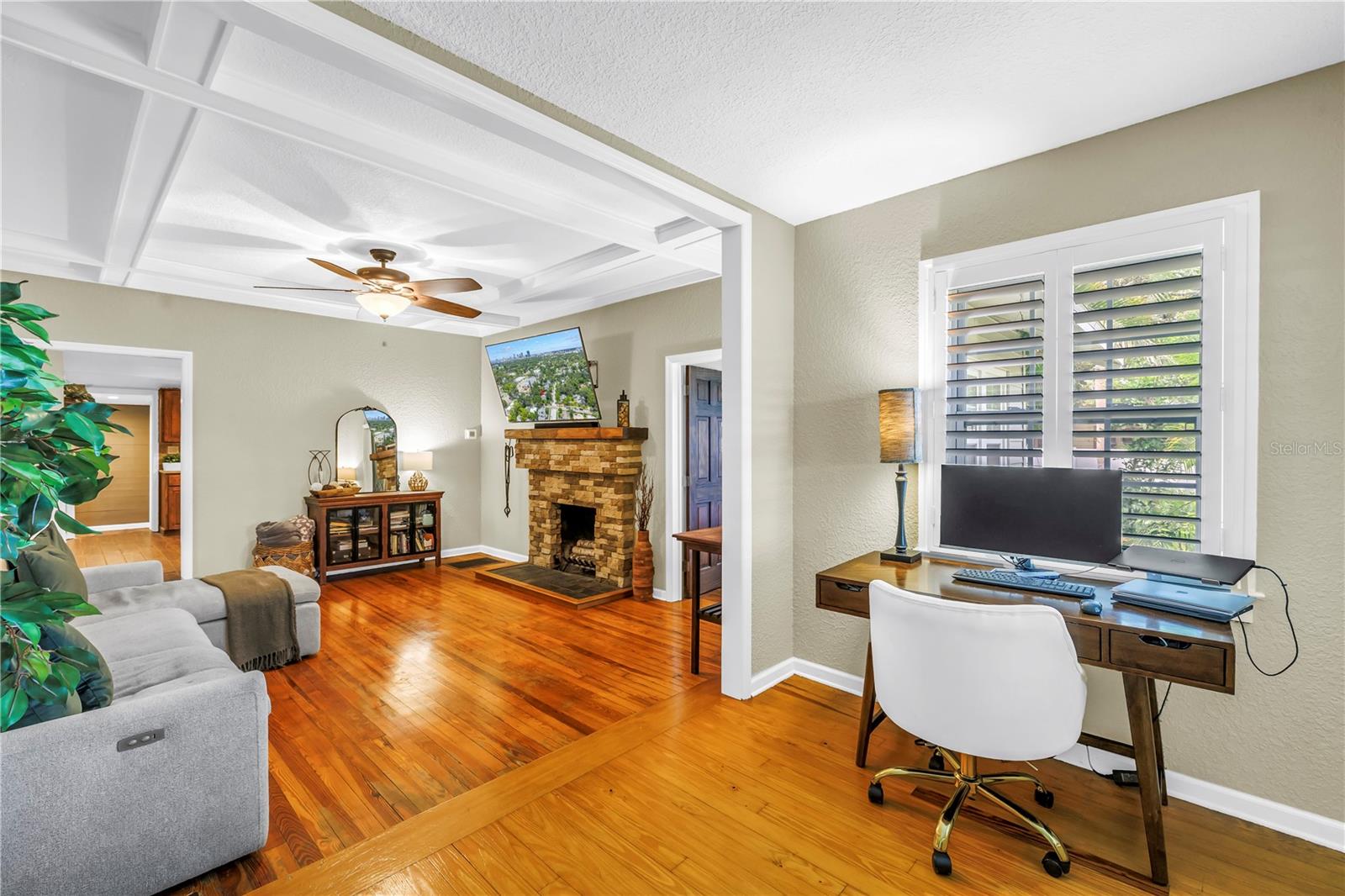 Image 10 of 58 For 934 21st Avenue N