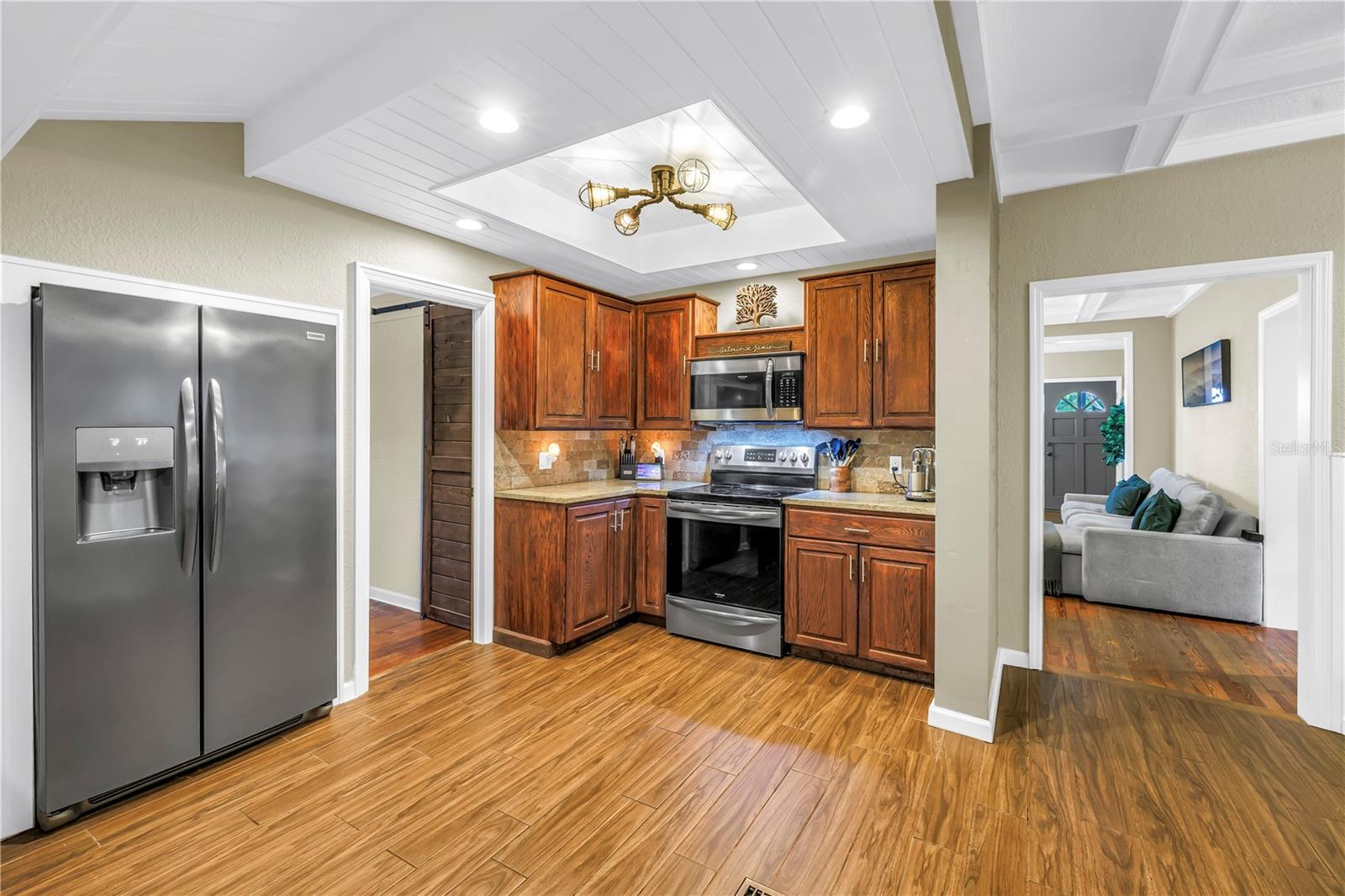 Image 13 of 58 For 934 21st Avenue N