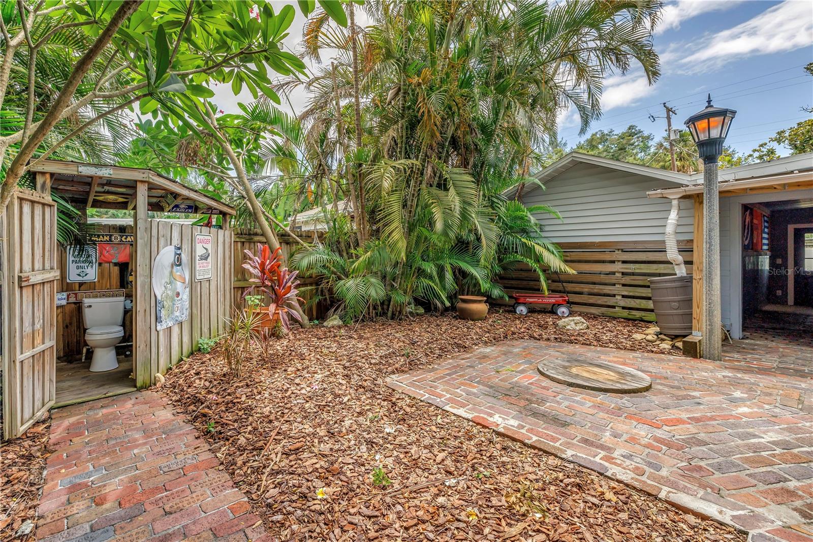 Image 41 of 58 For 934 21st Avenue N