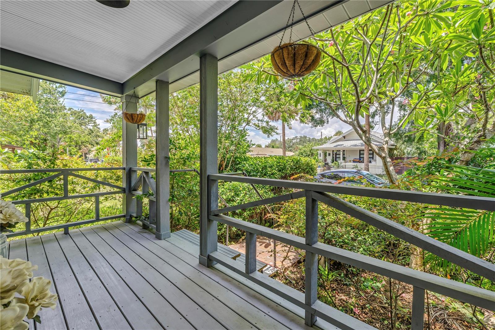 Image 5 of 58 For 934 21st Avenue N
