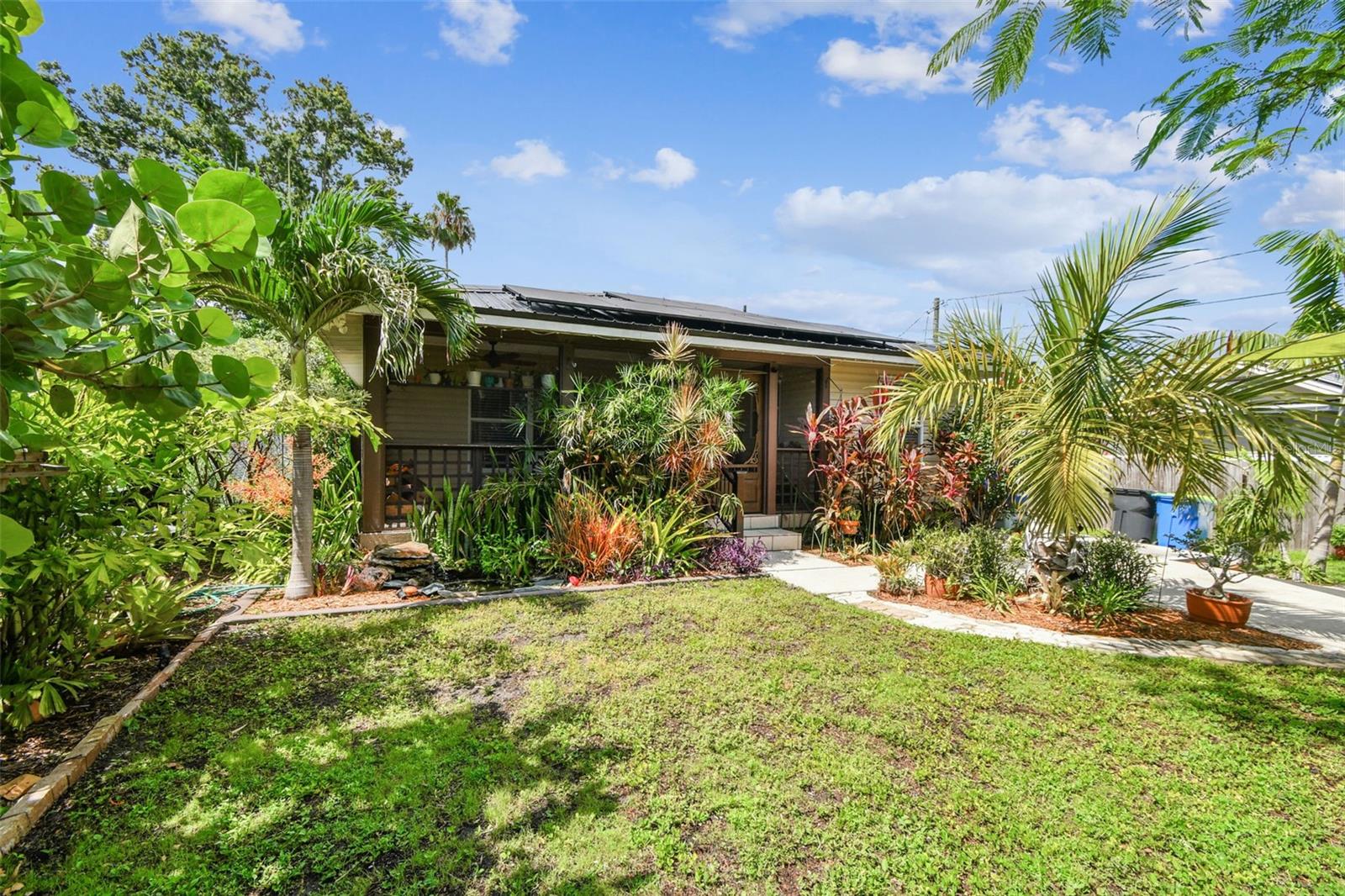 Listing photo id 2 for 2504 42nd Avenue N
