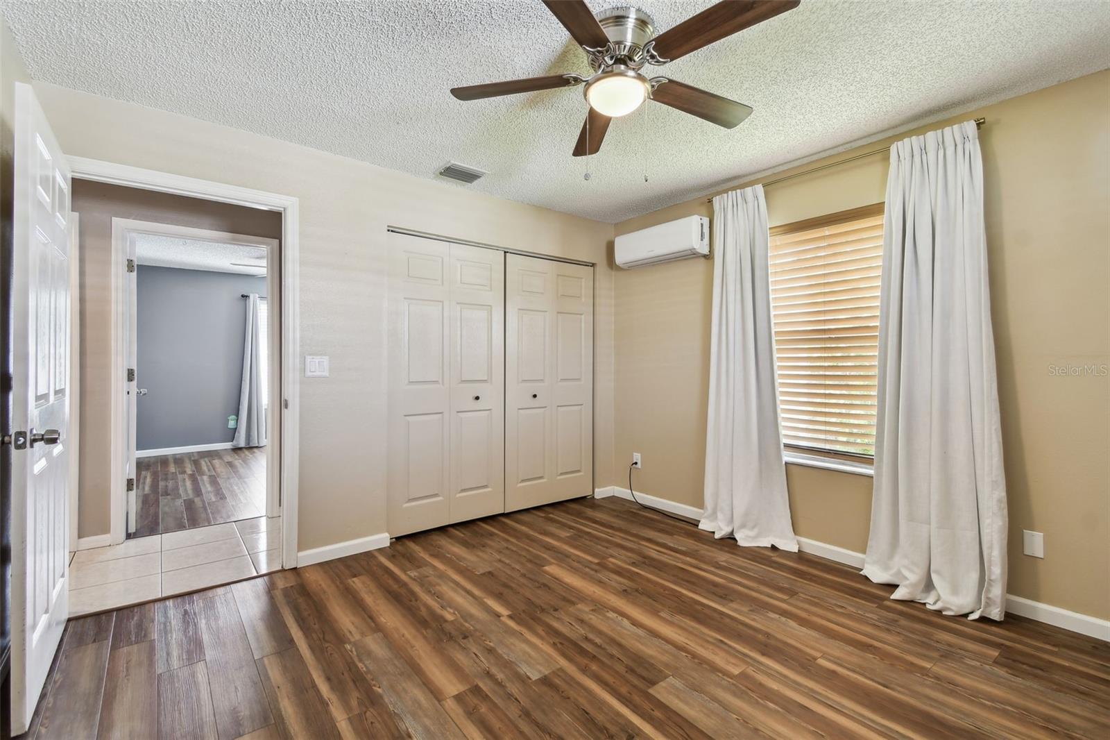 Listing photo id 39 for 2504 42nd Avenue N