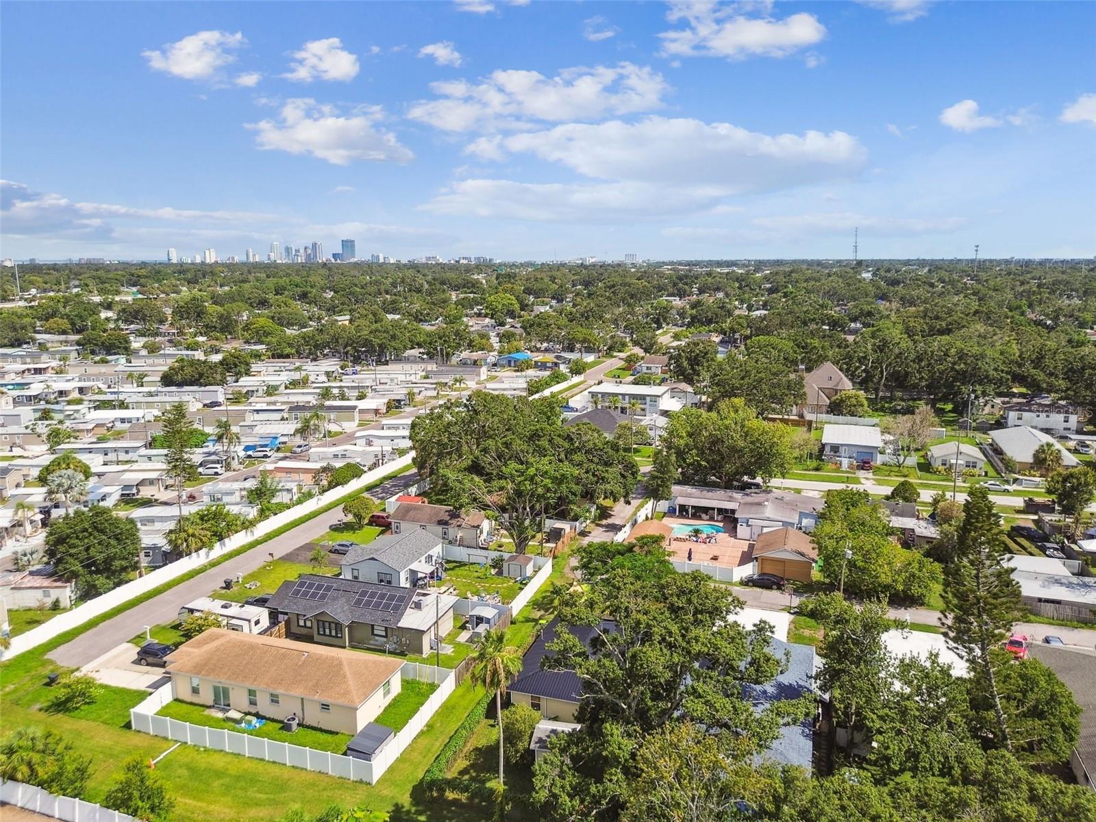 Listing photo id 55 for 2504 42nd Avenue N