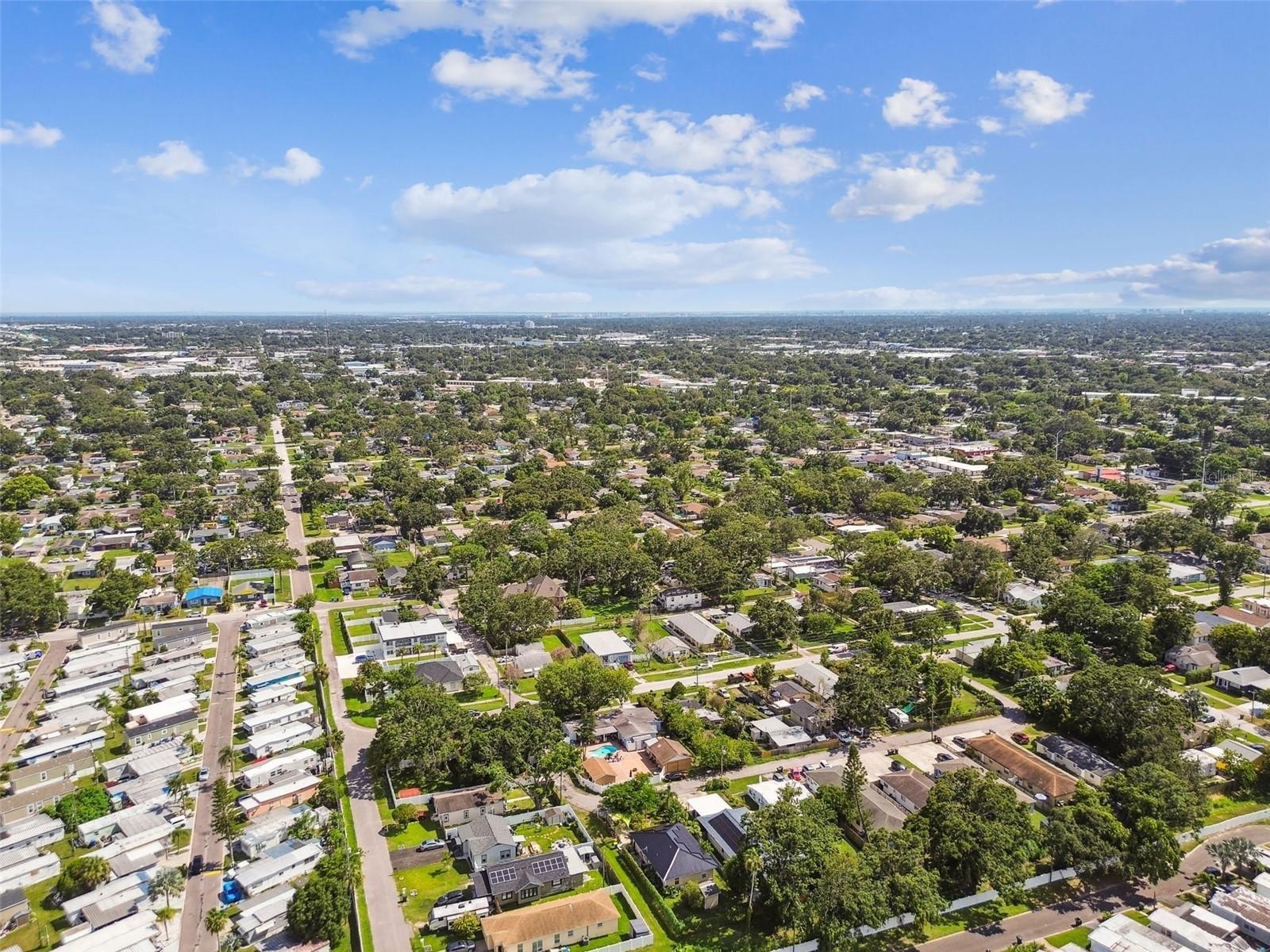 Listing photo id 57 for 2504 42nd Avenue N