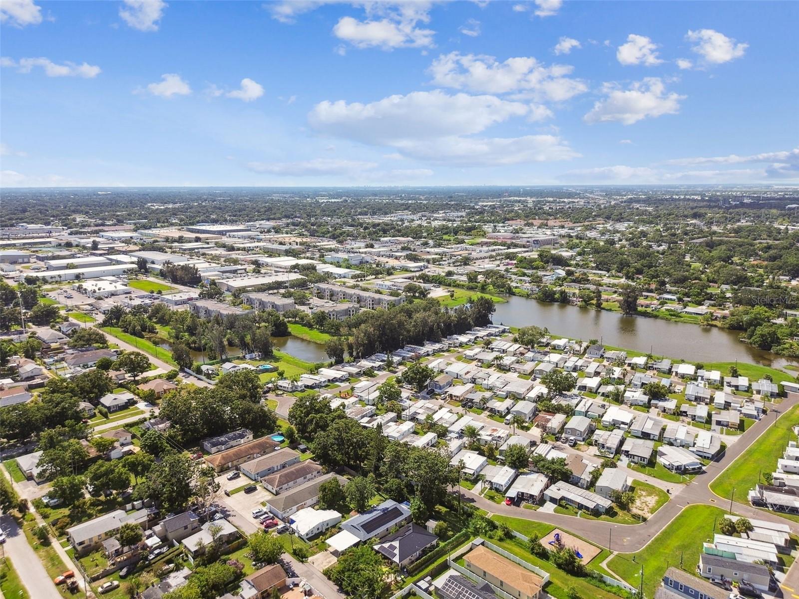 Listing photo id 58 for 2504 42nd Avenue N