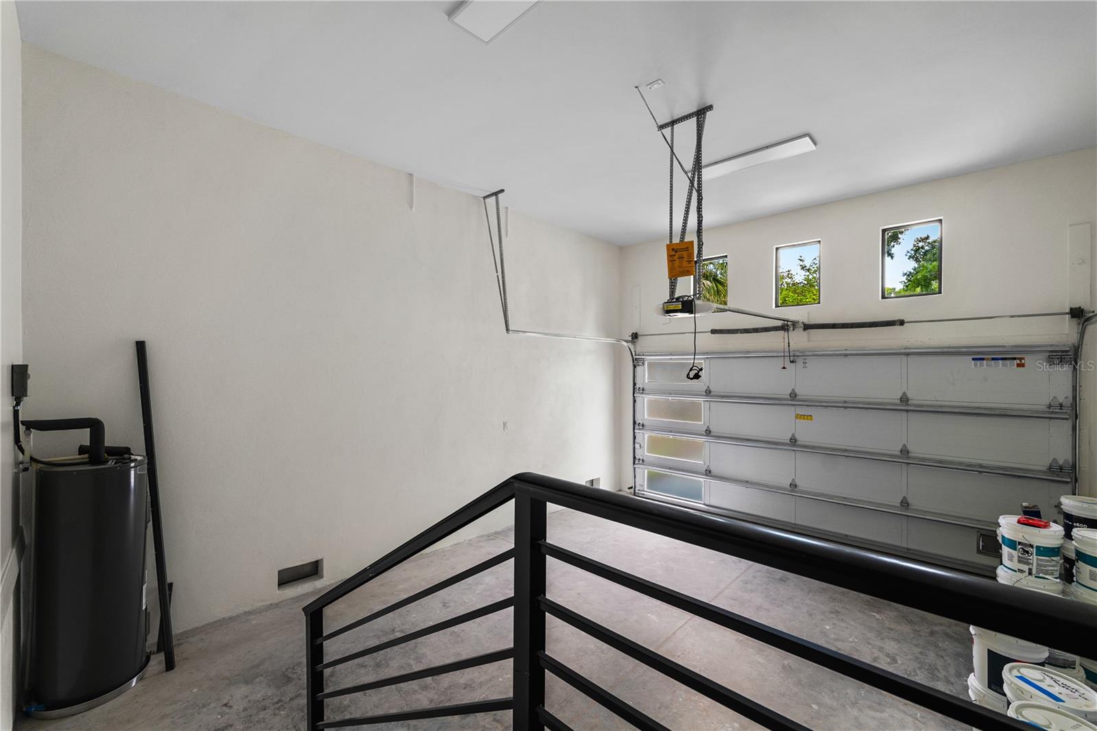 Listing photo id 9 for 403 Park Boulevard