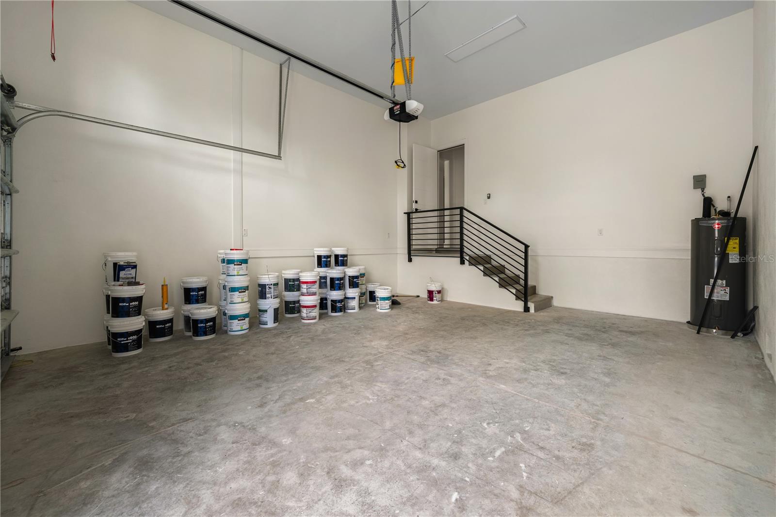 Listing photo id 10 for 403 Park Boulevard