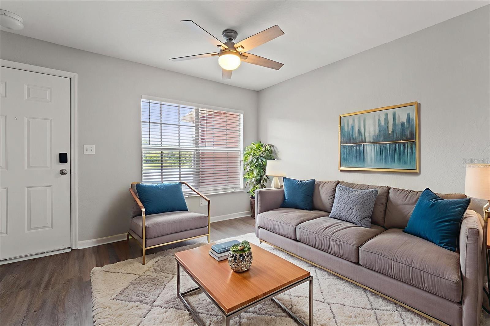 Image 10 of 40 For 9042 Lake Chase Island Way