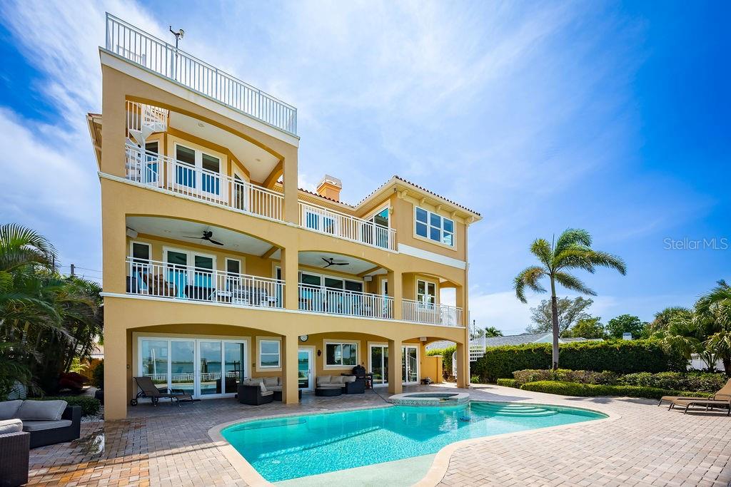 Image 3 of 49 For 306 Harbor Drive