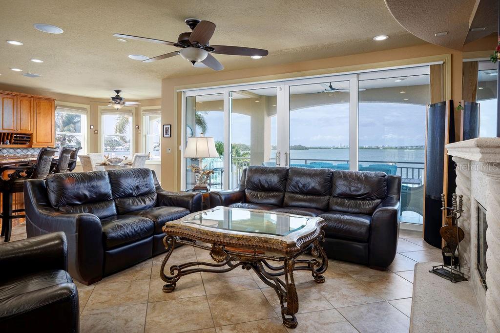 Image 5 of 49 For 306 Harbor Drive
