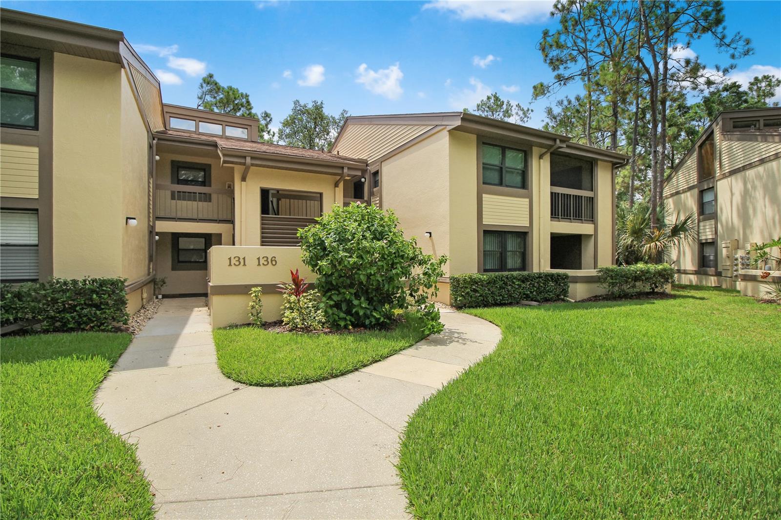 Details for 135 Woodlake Wynde  135, OLDSMAR, FL 34677
