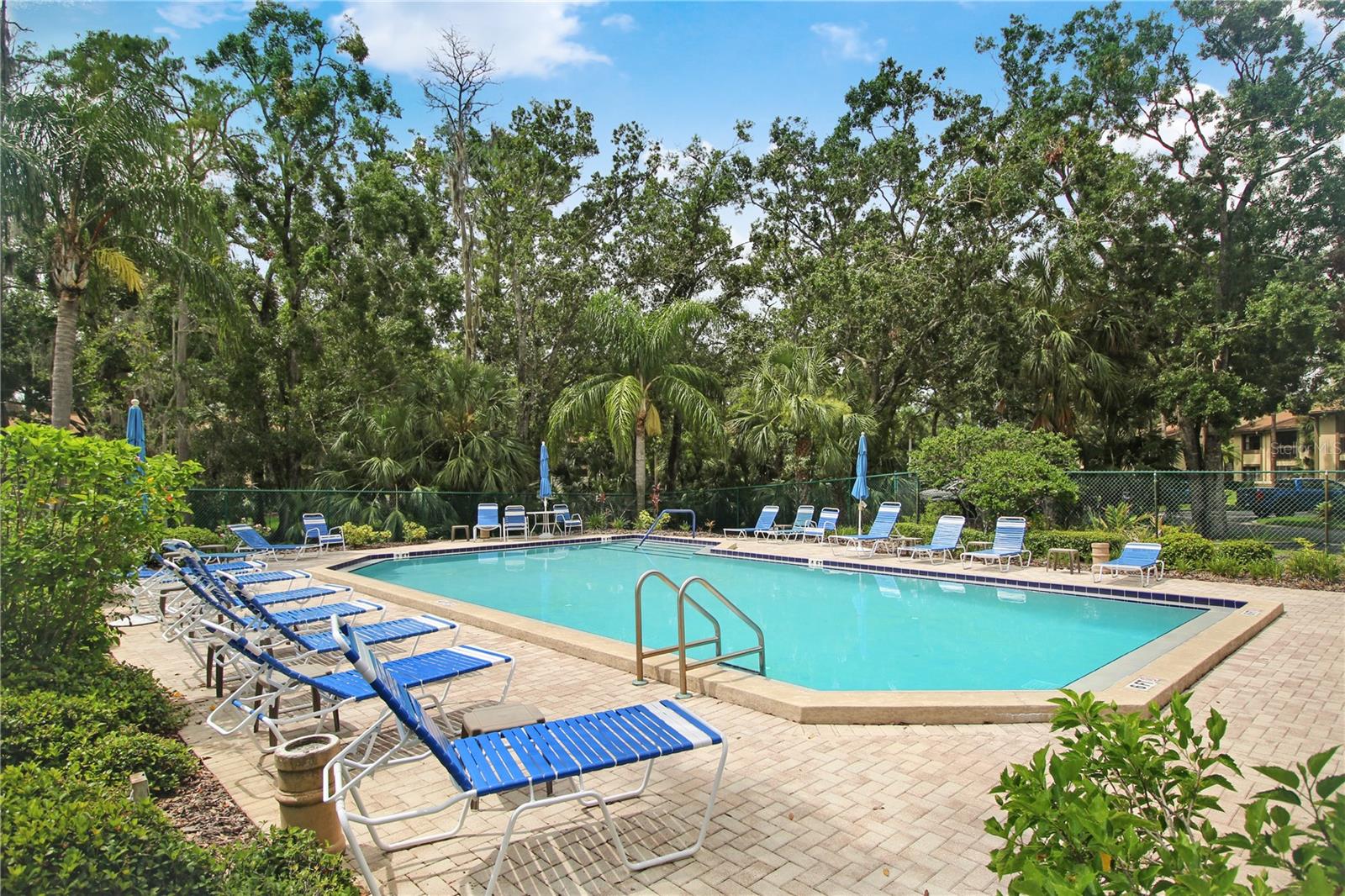 Image 31 of 31 For 135 Woodlake Wynde  135