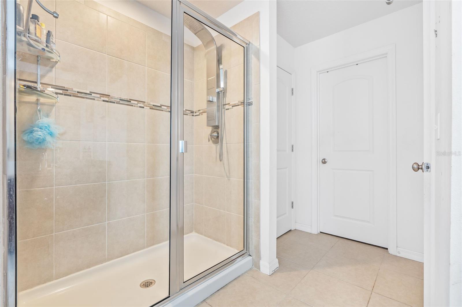 Image 22 of 34 For 11924 Winterset Cove Drive