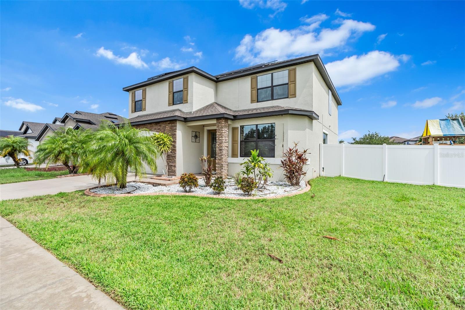 Image 3 of 34 For 11924 Winterset Cove Drive