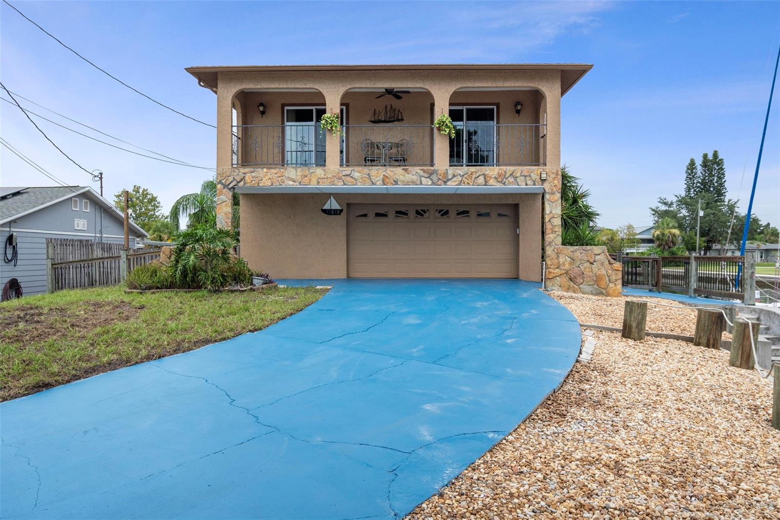 Image 2 of 61 For 13838 Sommers Avenue