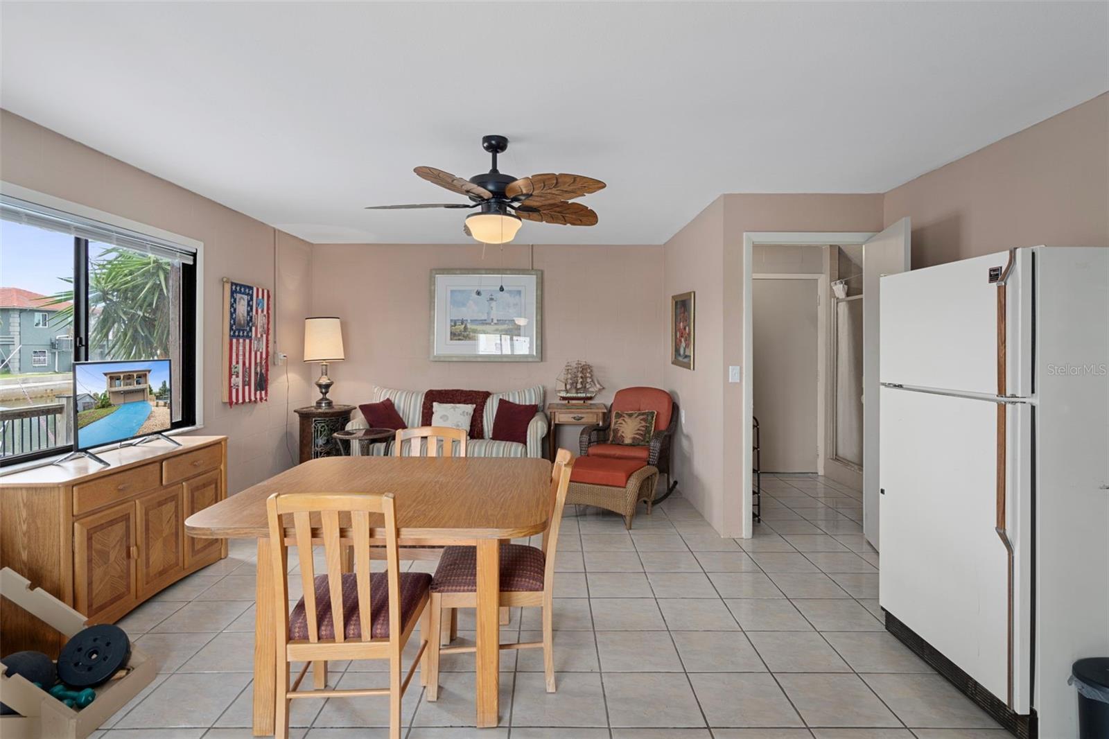 Image 33 of 61 For 13838 Sommers Avenue