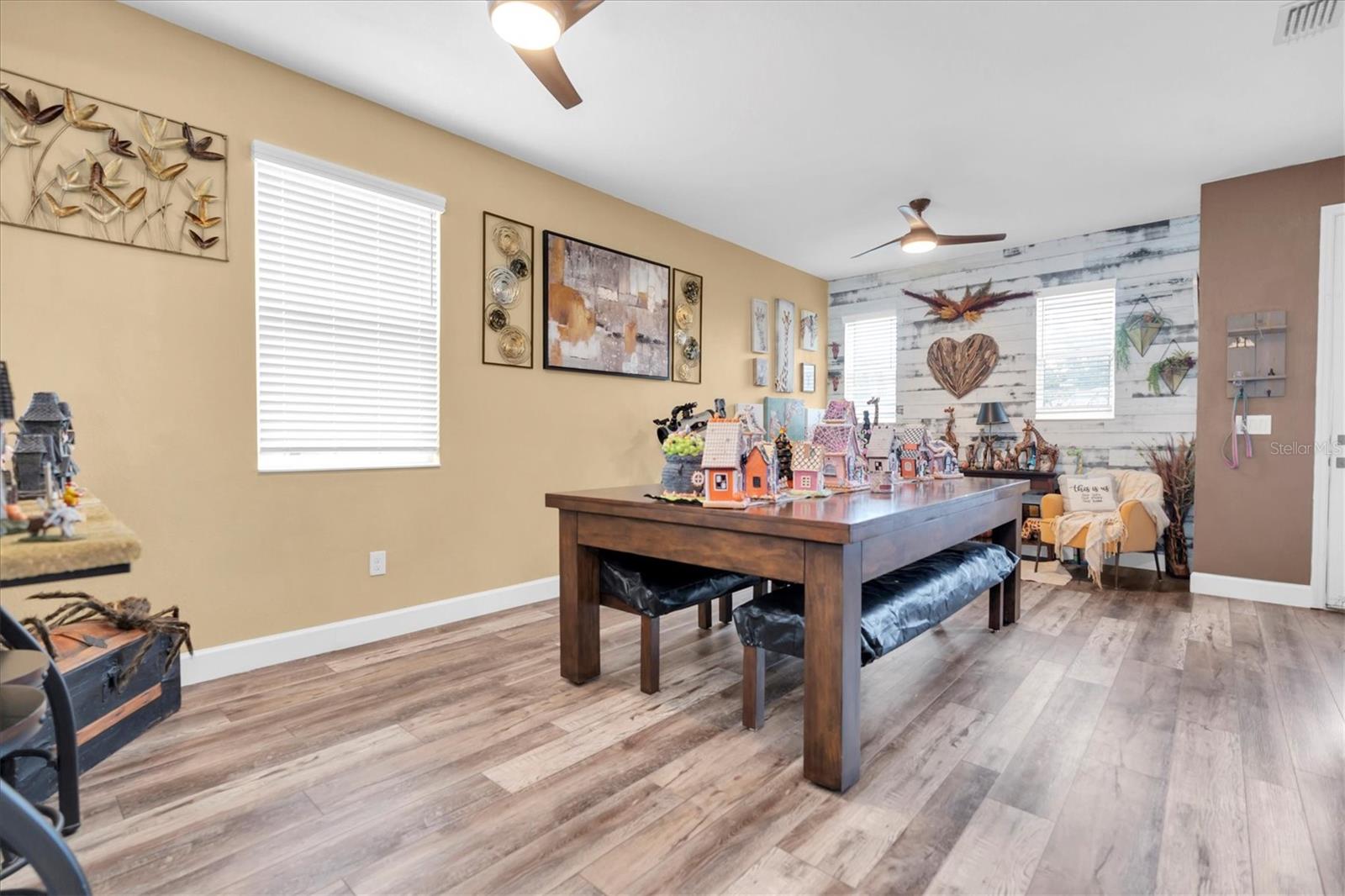 Image 4 of 37 For 12595 Achasta Boulevard