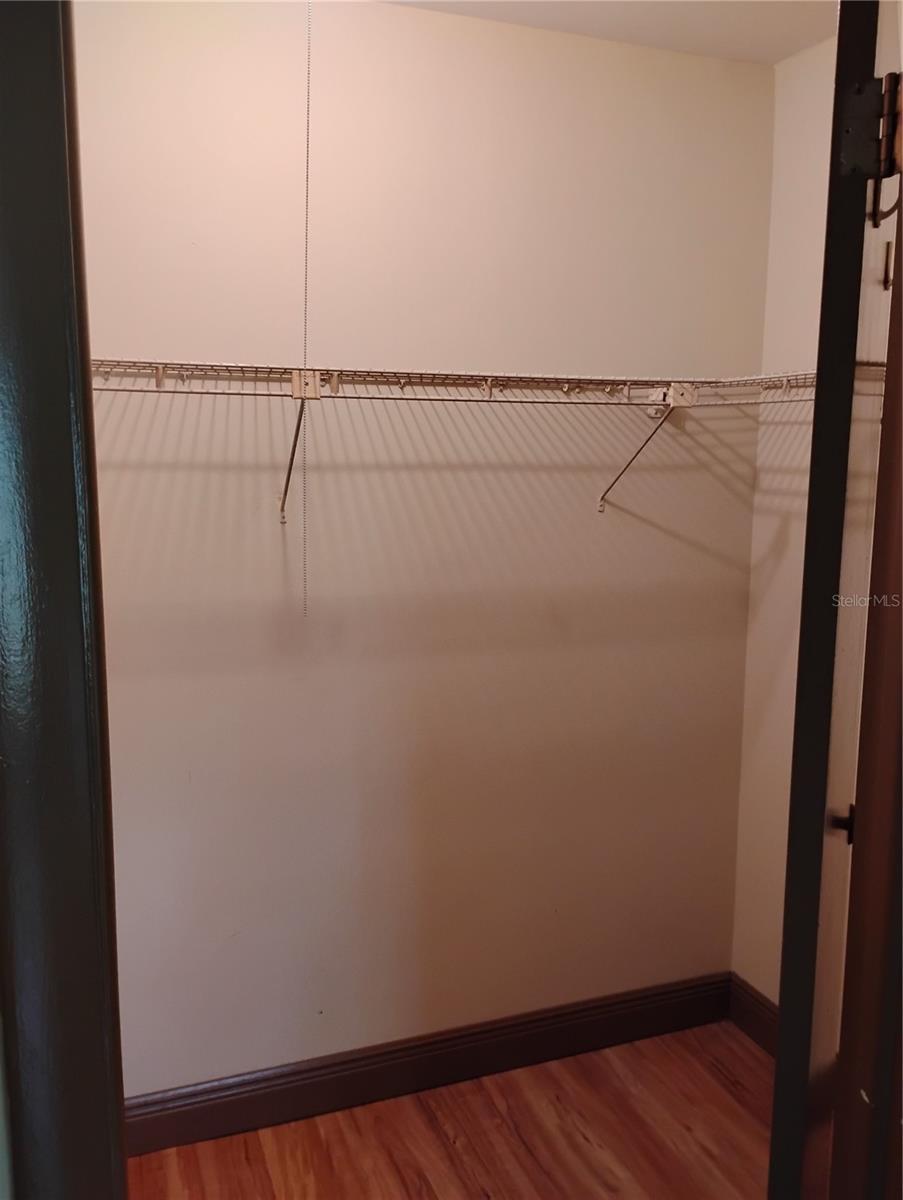 Image 11 of 12 For 11721 Raintree Drive
