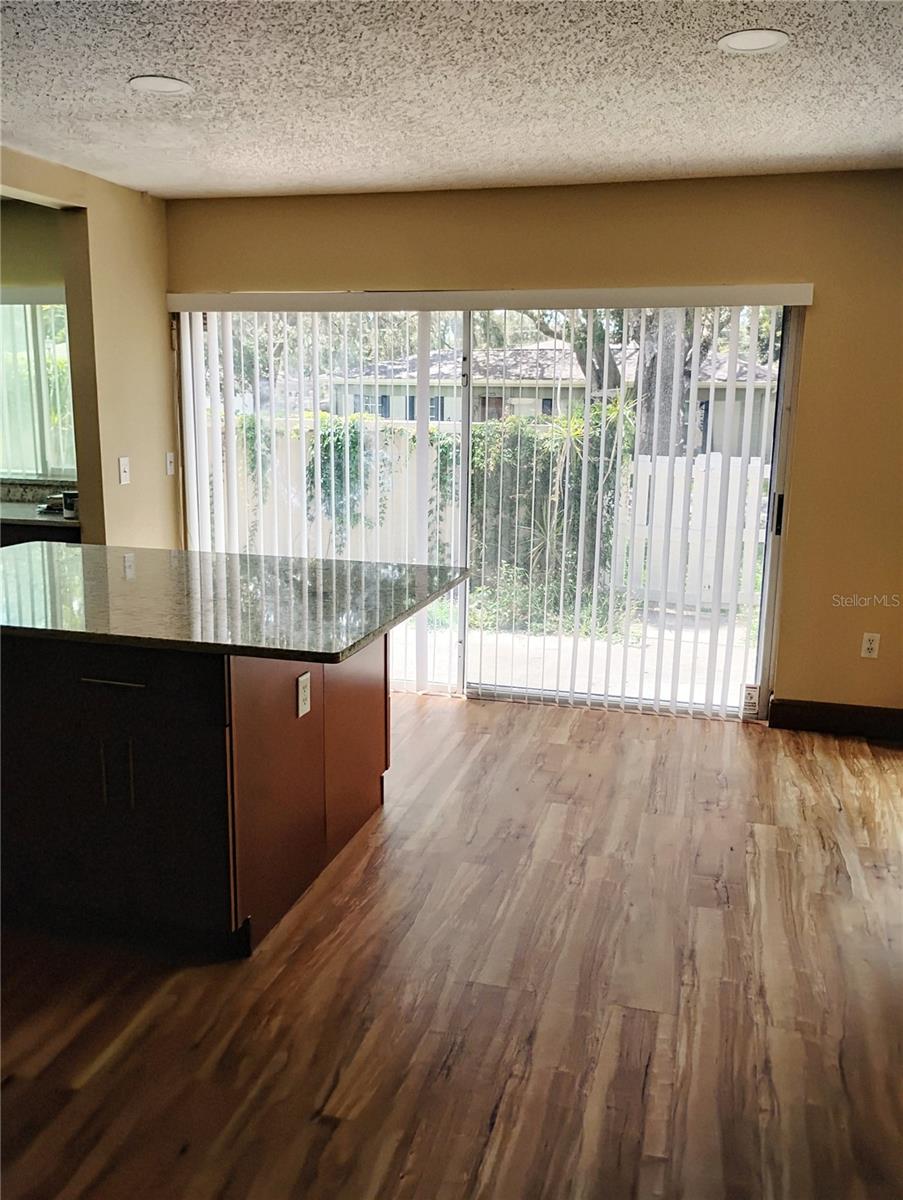 Image 4 of 12 For 11721 Raintree Drive