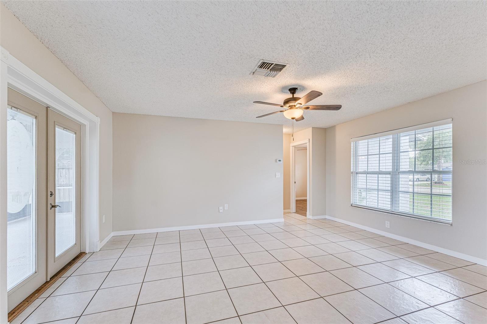 Image 13 of 47 For 5010 Larch Lane
