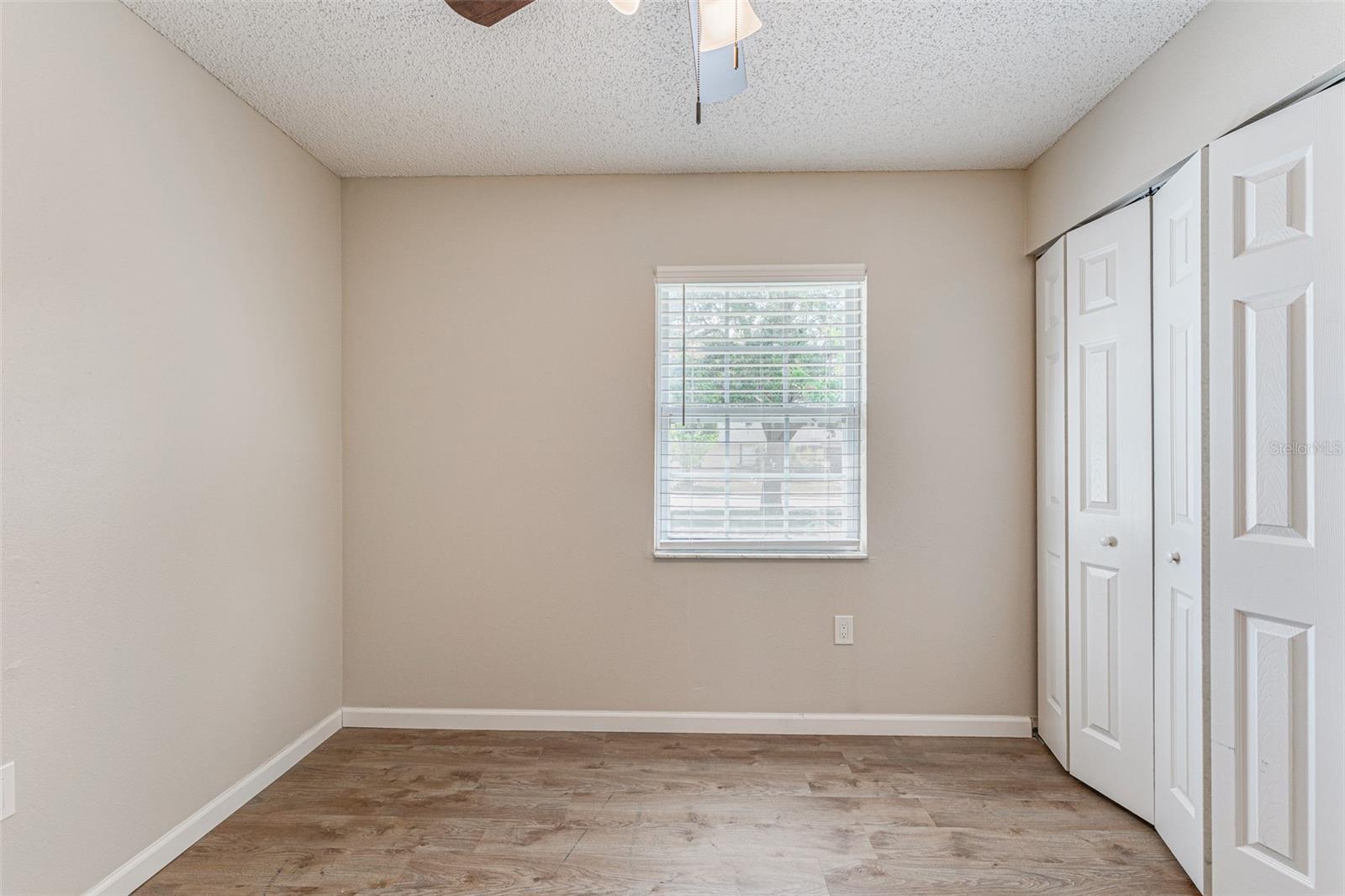 Image 27 of 47 For 5010 Larch Lane