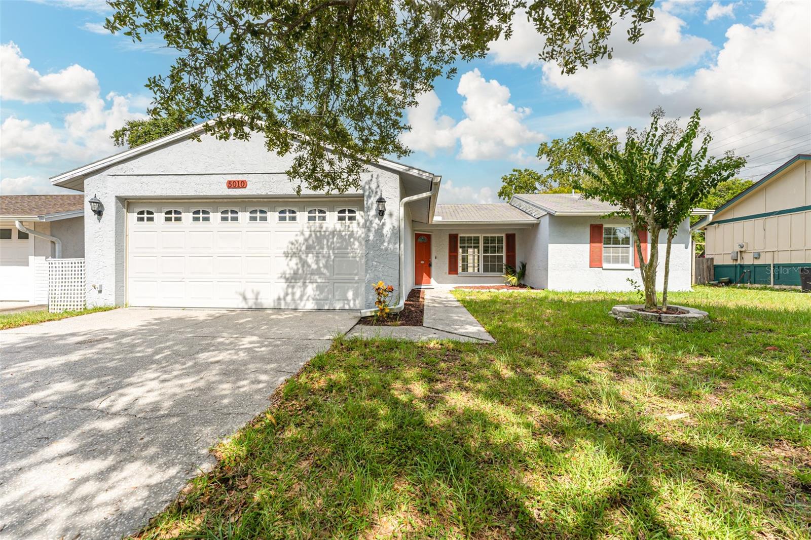 Image 4 of 47 For 5010 Larch Lane