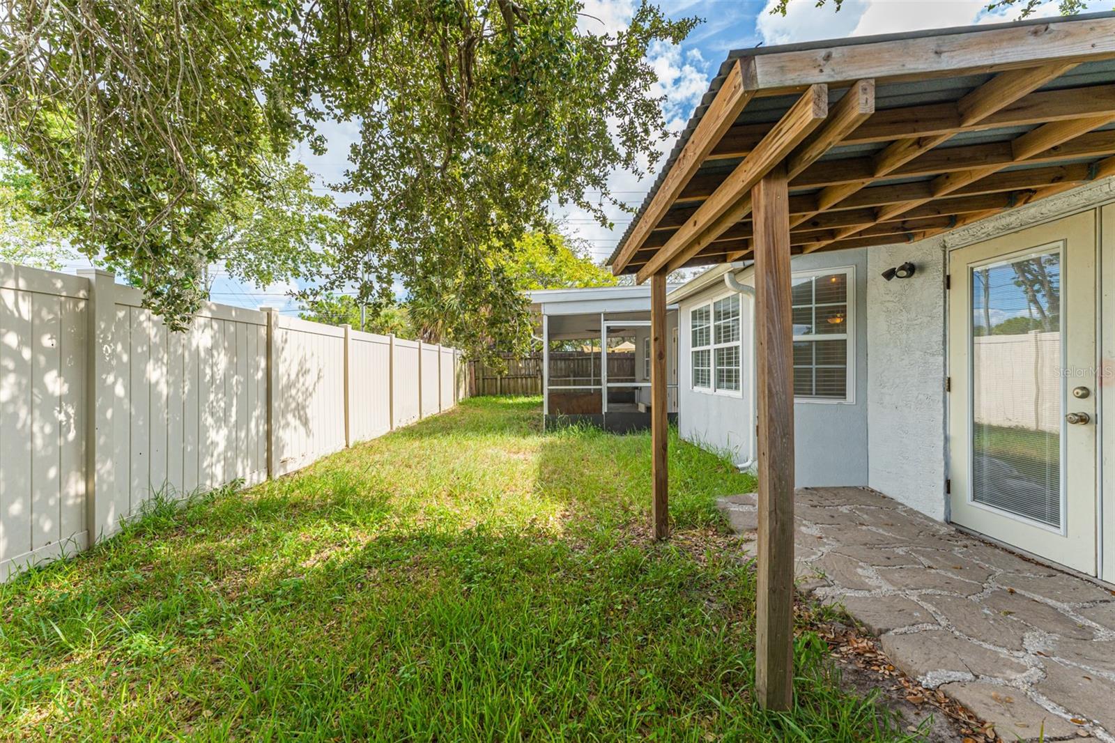 Image 40 of 47 For 5010 Larch Lane
