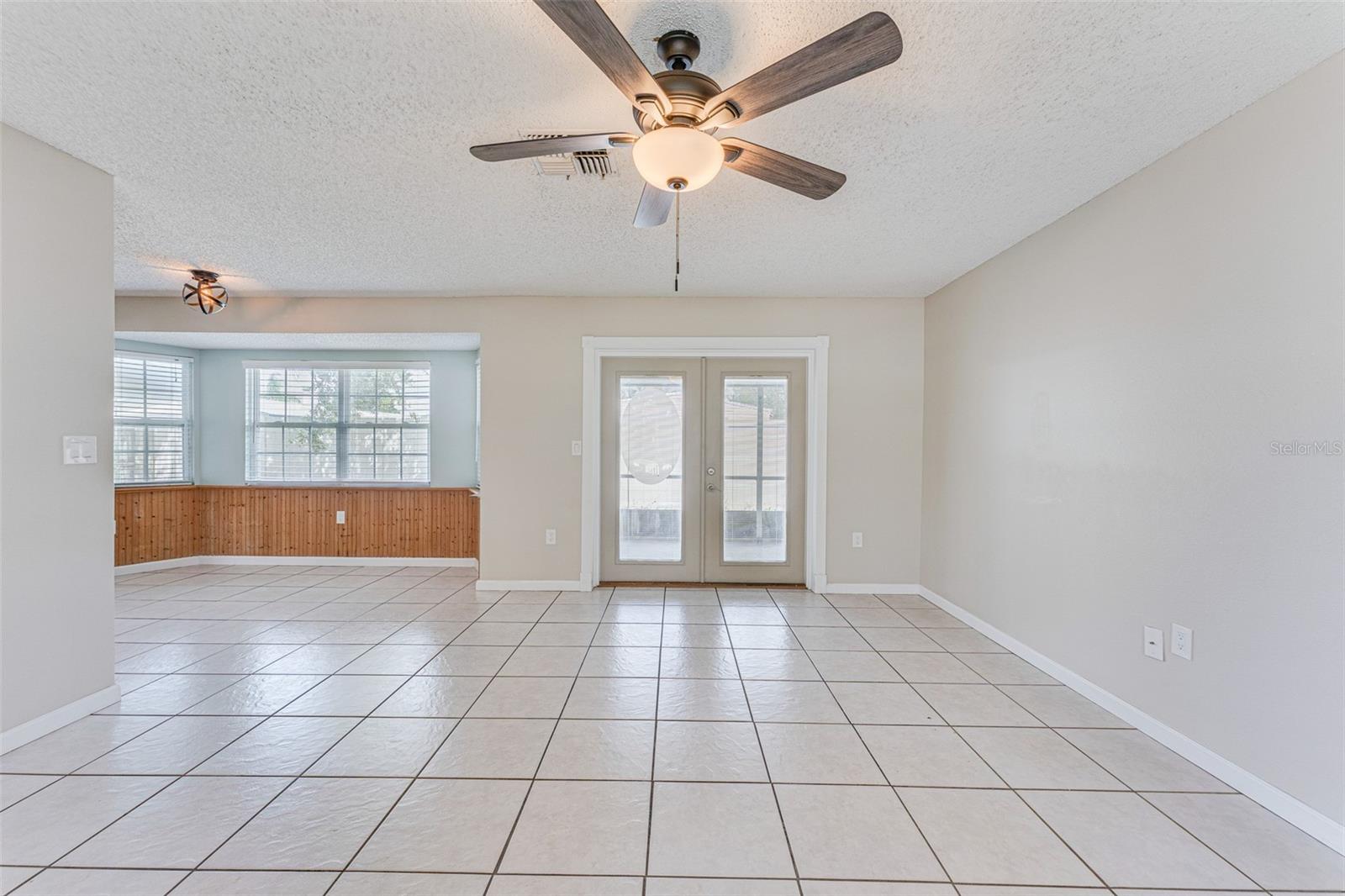 Image 8 of 47 For 5010 Larch Lane
