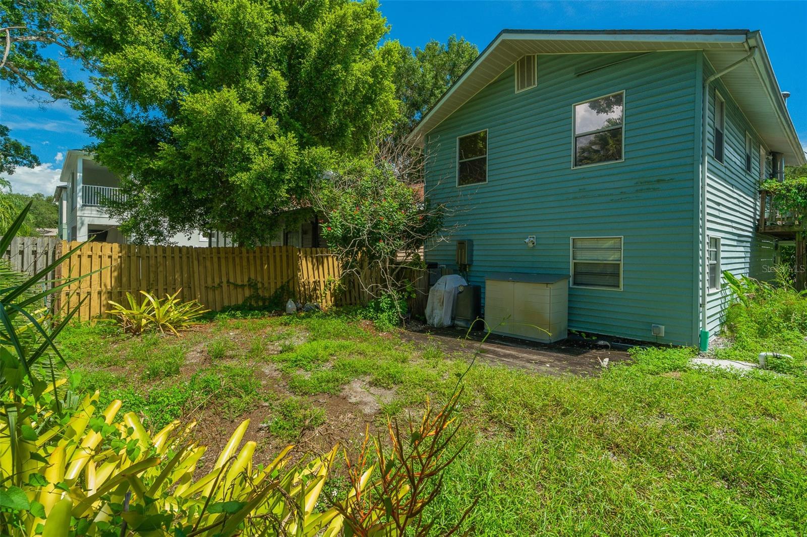 Image 26 of 28 For 3315 Empedrado Street