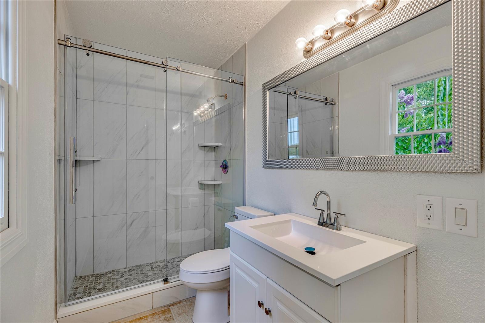 Image 18 of 43 For 13718 Orange Sunset Drive 202