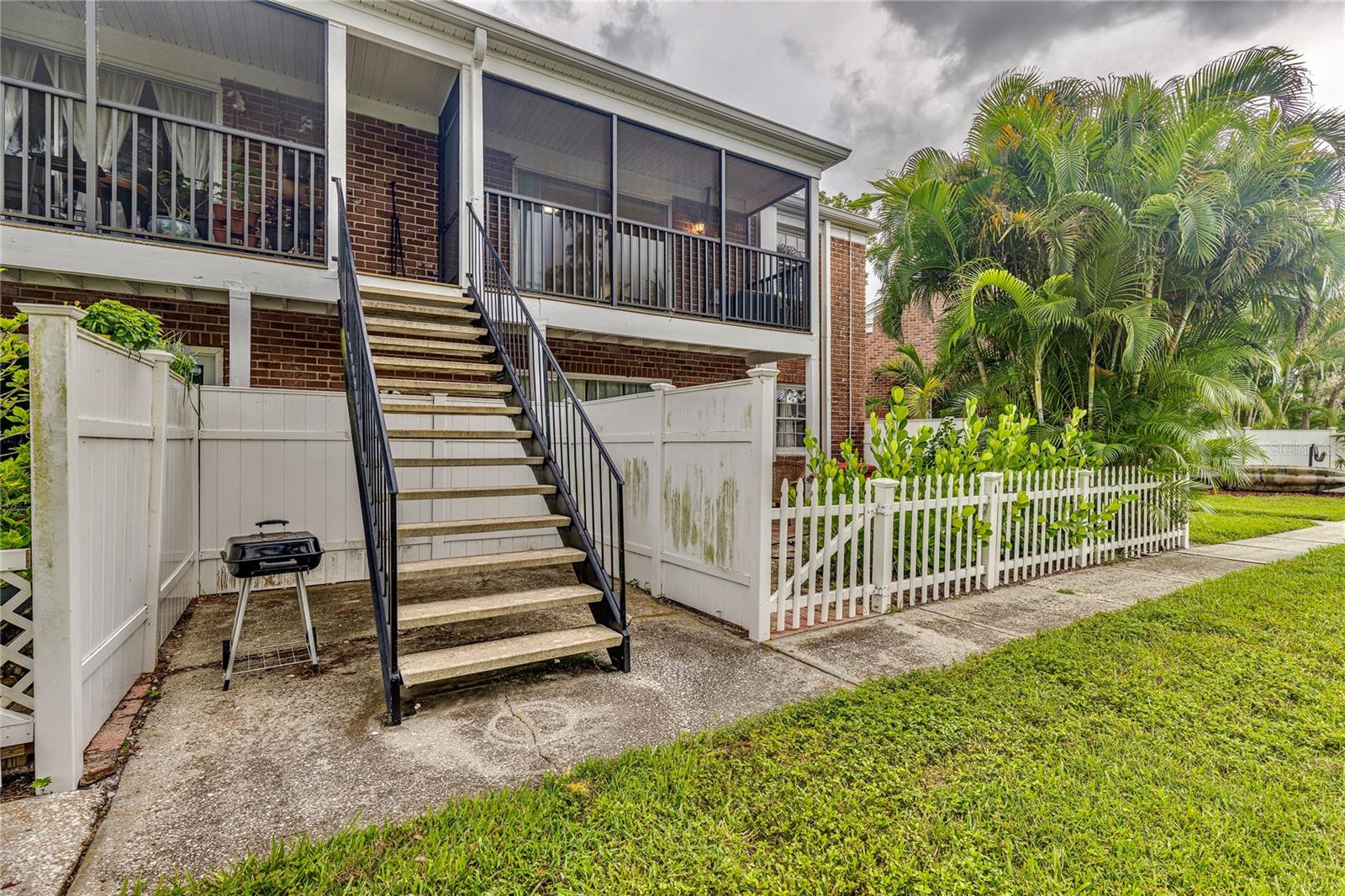 Image 23 of 43 For 13718 Orange Sunset Drive 202