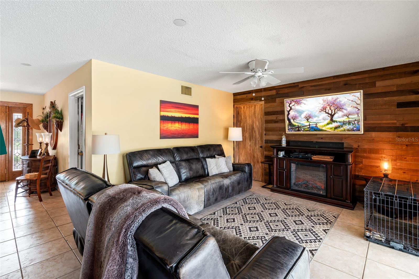 Image 9 of 43 For 16228 Fantasia Drive