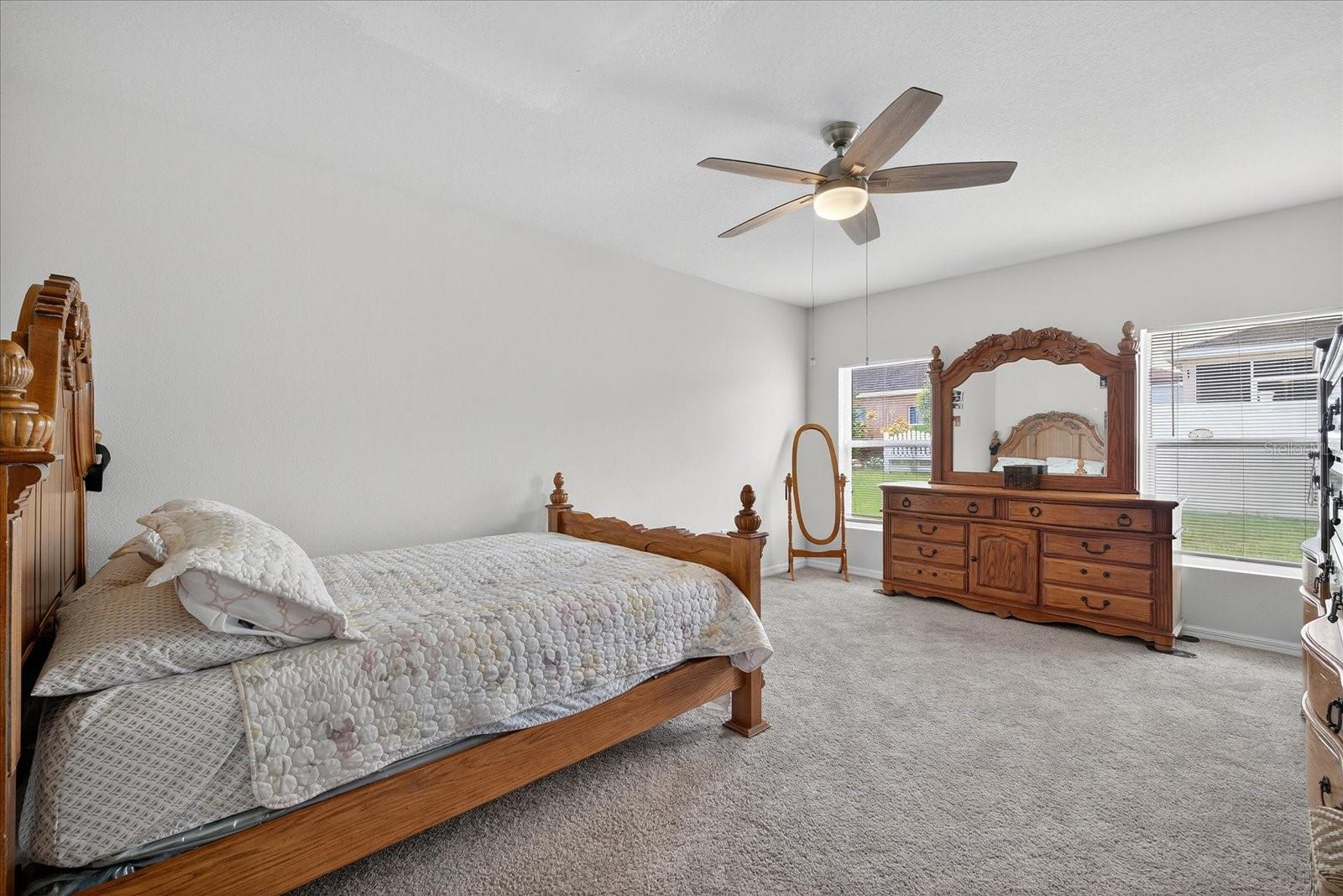 Image 19 of 32 For 262 Oleander Street