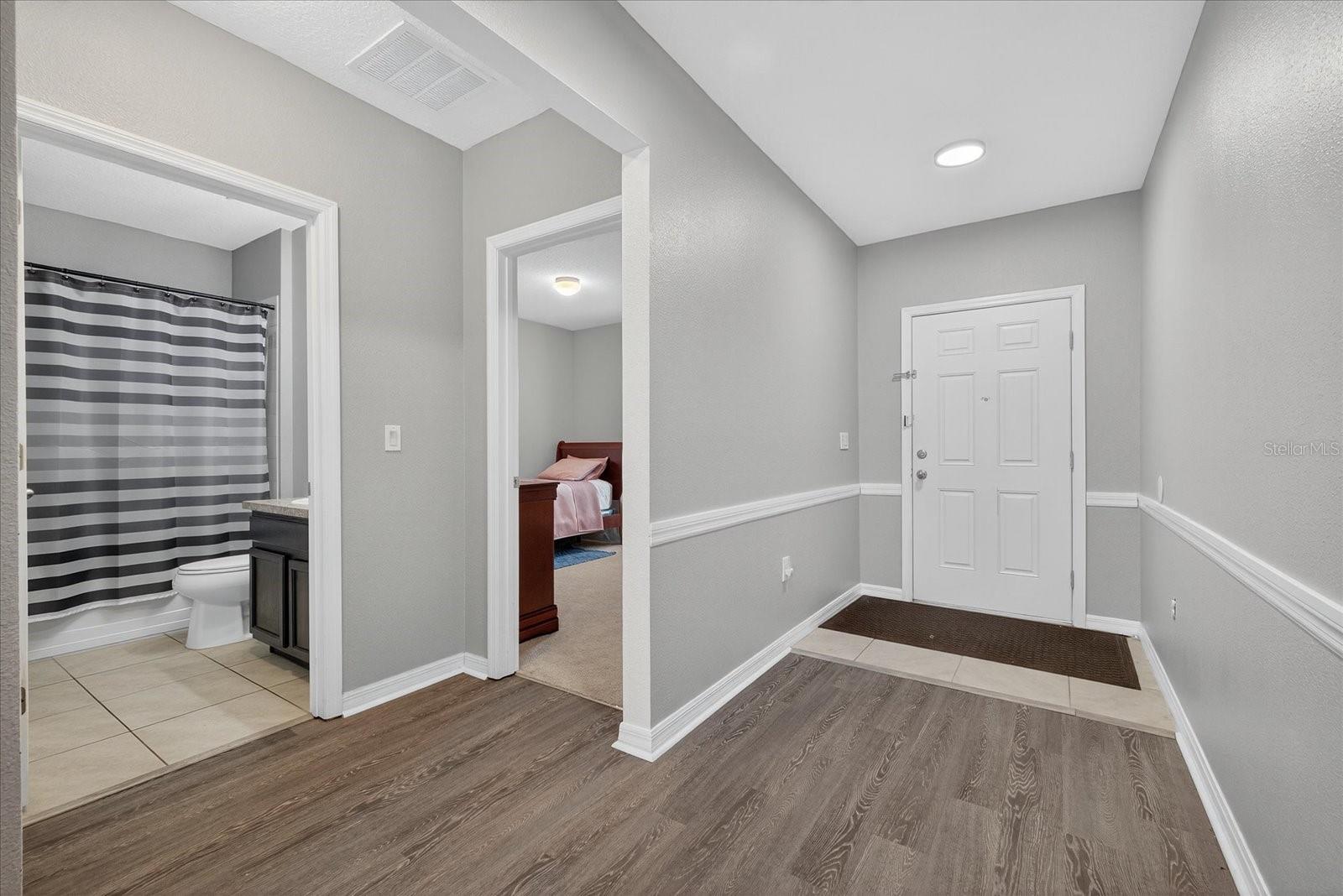 Image 8 of 32 For 262 Oleander Street