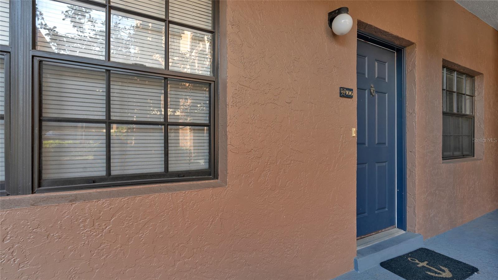 Image 3 of 30 For 6100 Gulfport Boulevard S 106