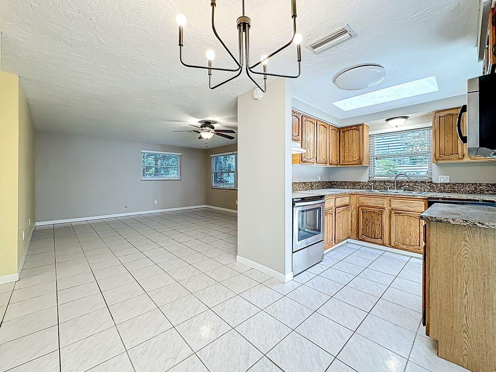 Image 20 of 51 For 5801 93rd Avenue N