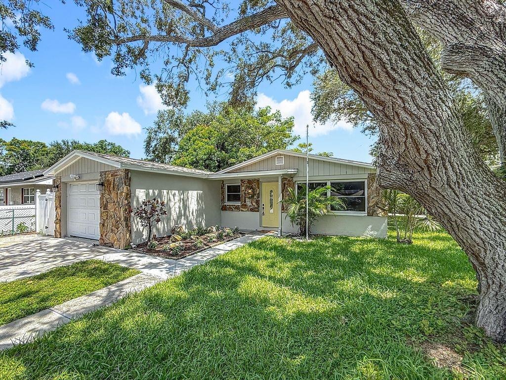 Image 3 of 51 For 5801 93rd Avenue N