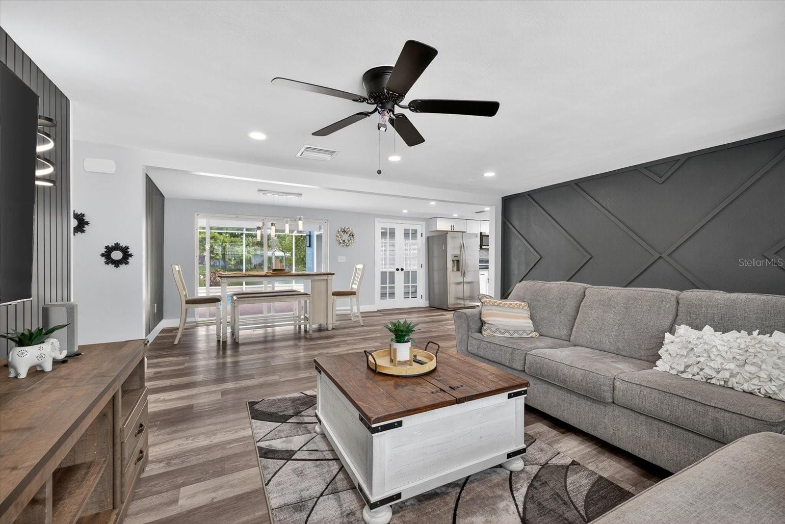 Listing photo id 8 for 7140 Gulf Highlands Drive