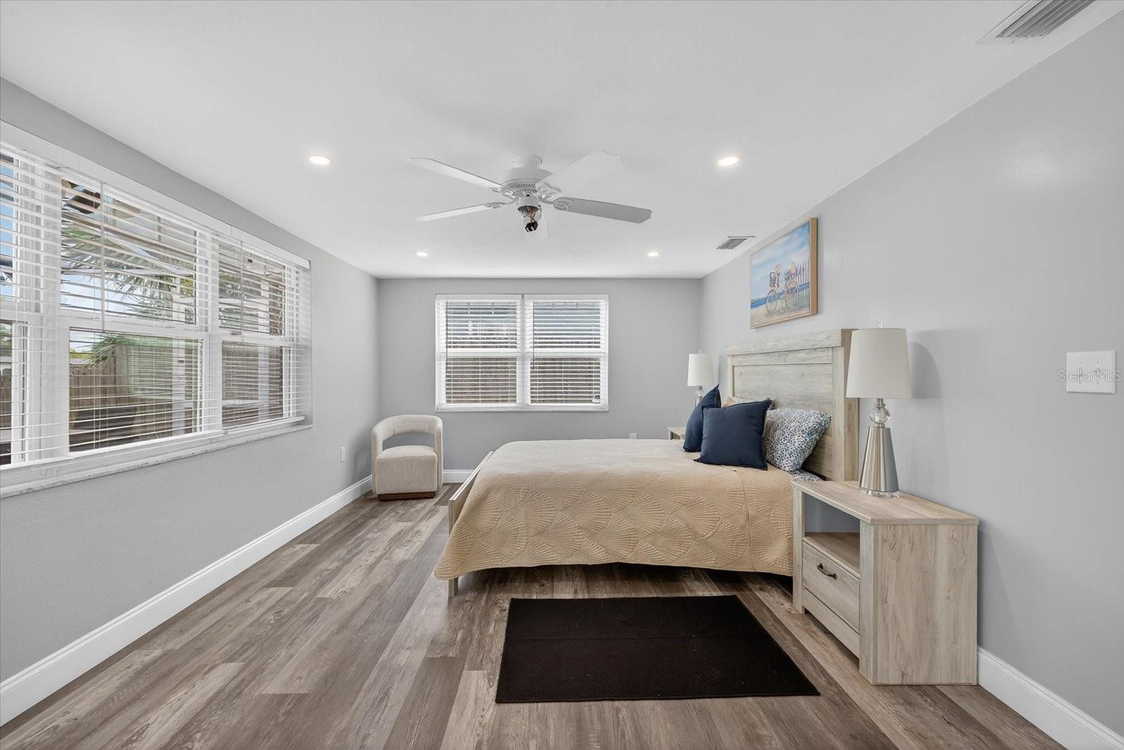 Listing photo id 12 for 7140 Gulf Highlands Drive