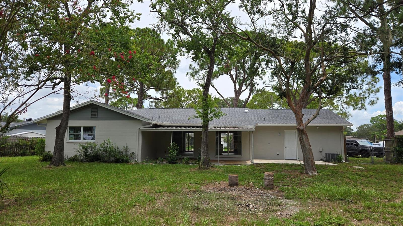 Image 12 of 36 For 8328 Pocahontas Avenue