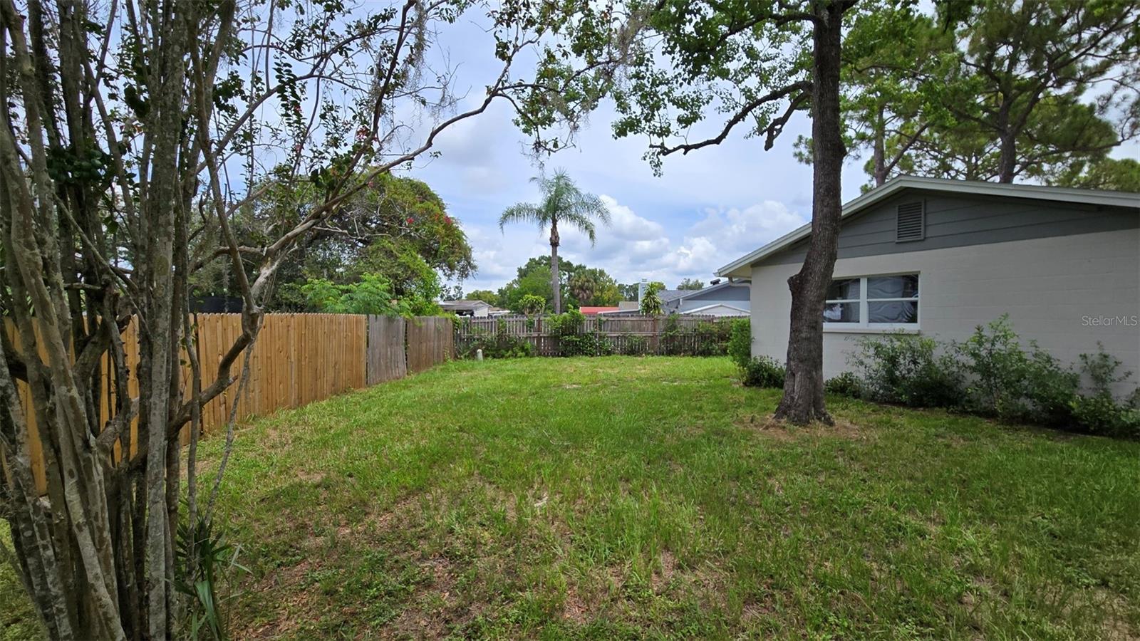Image 14 of 36 For 8328 Pocahontas Avenue