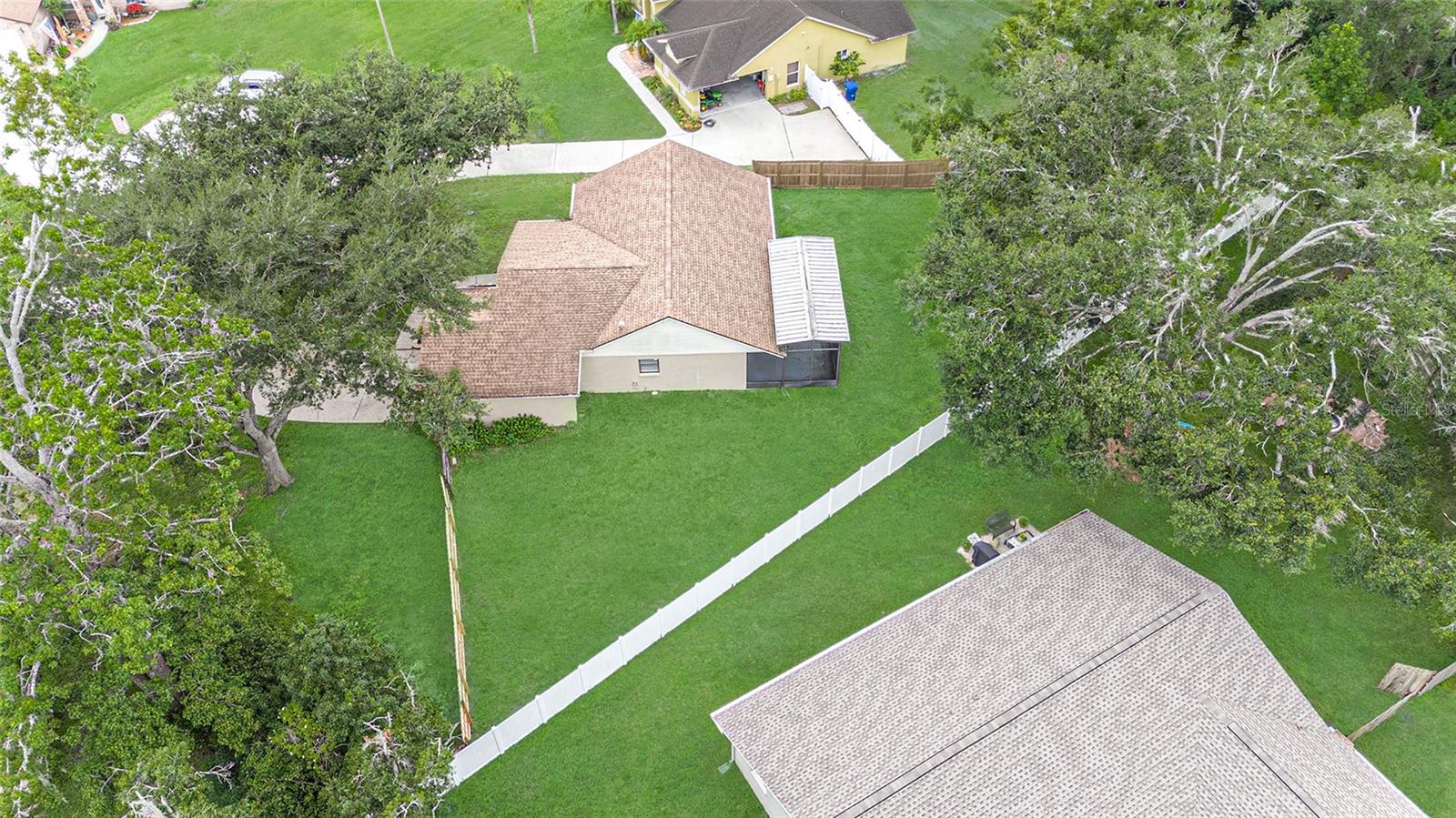 Listing photo id 15 for 23253 Granite Place