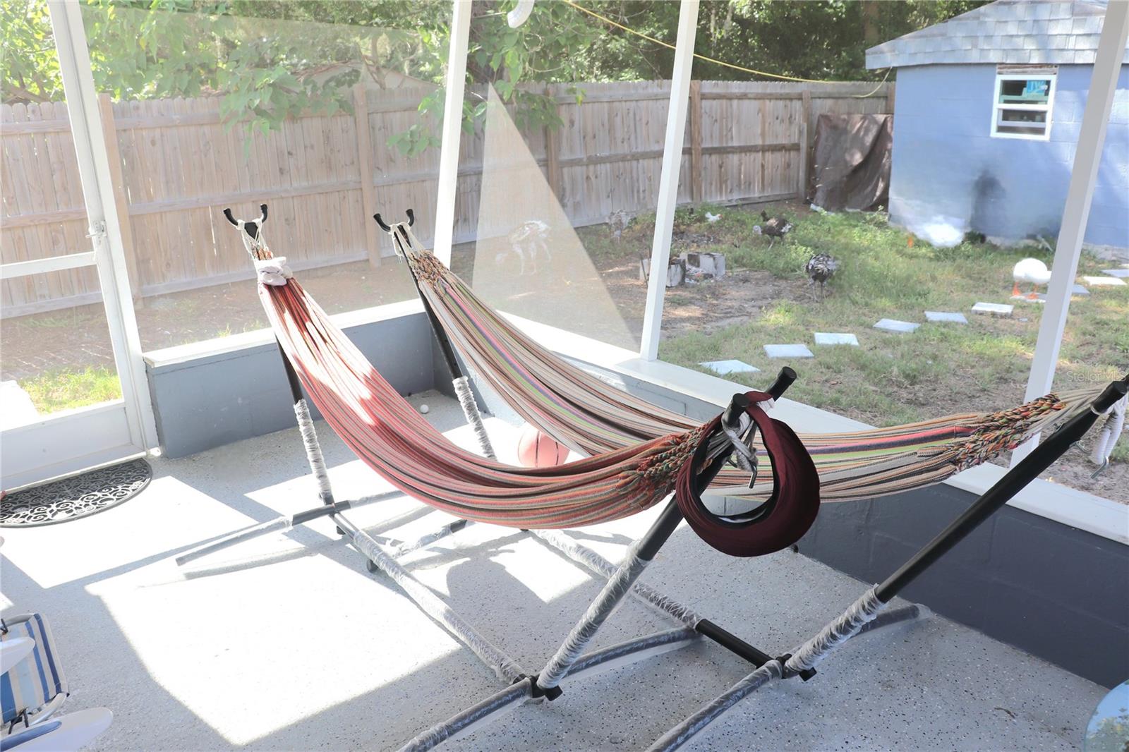 Listing photo id 12 for 6041 Dublin Drive