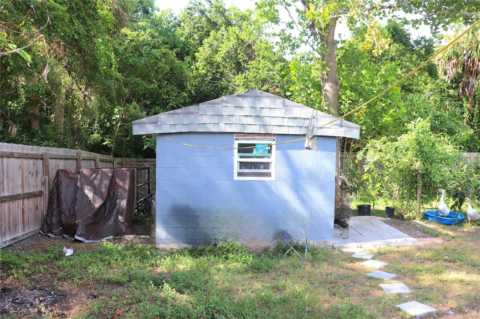 Listing photo id 14 for 6041 Dublin Drive