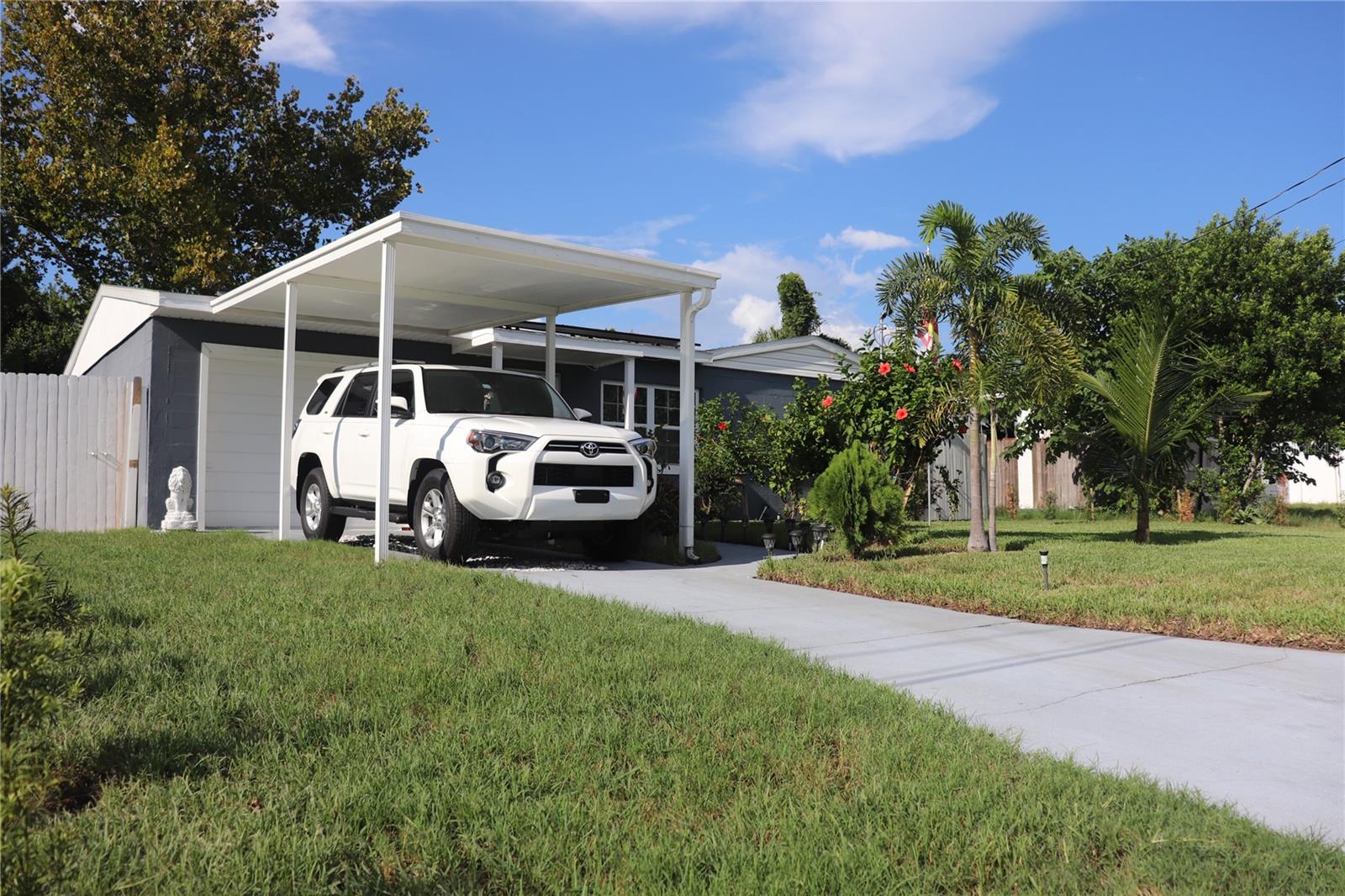 Listing photo id 1 for 6041 Dublin Drive