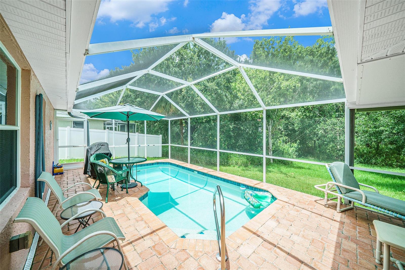 Image 23 of 29 For 333 Tavernier Drive
