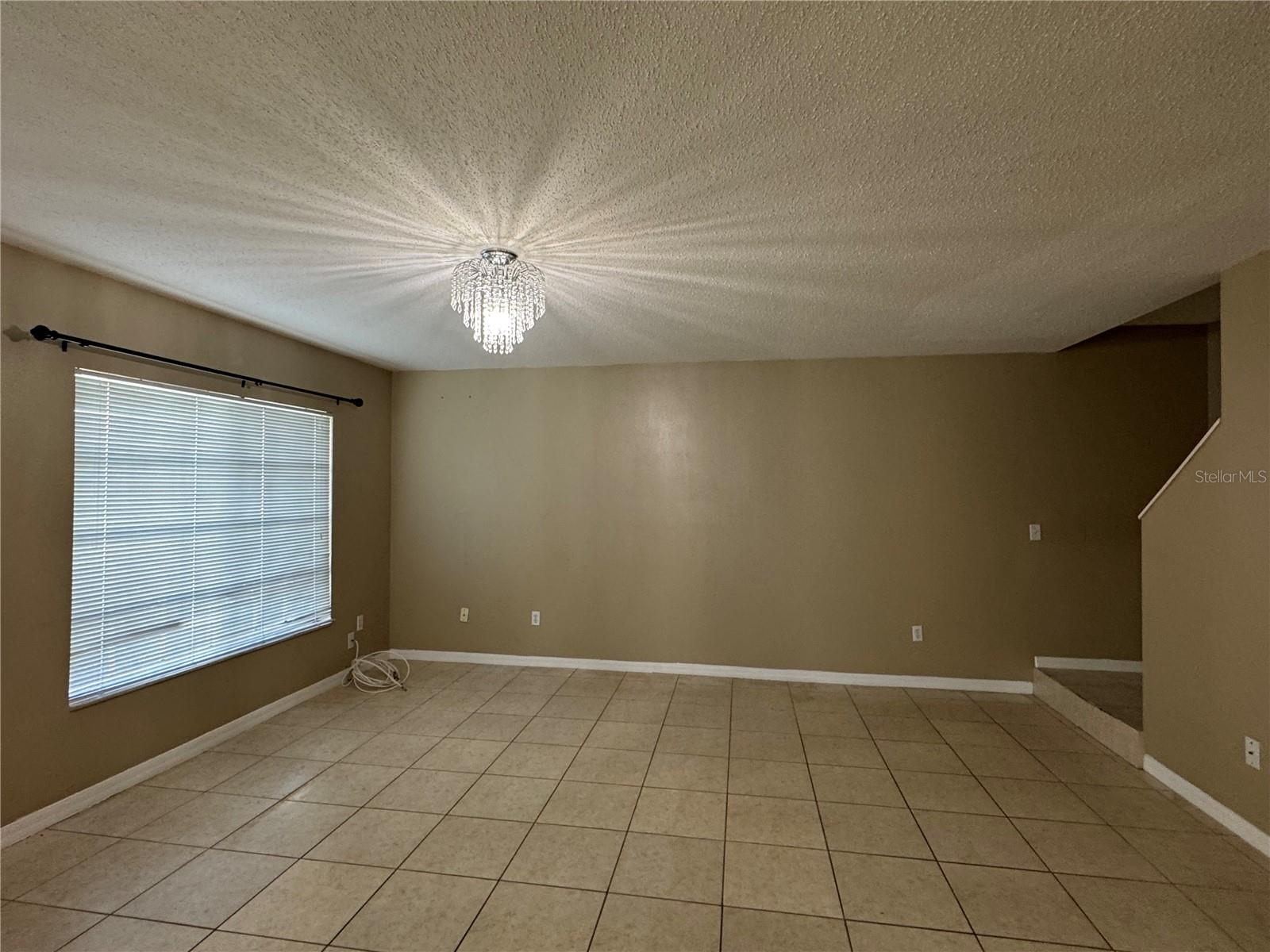 Image 5 of 19 For 1635 Fluorshire Drive