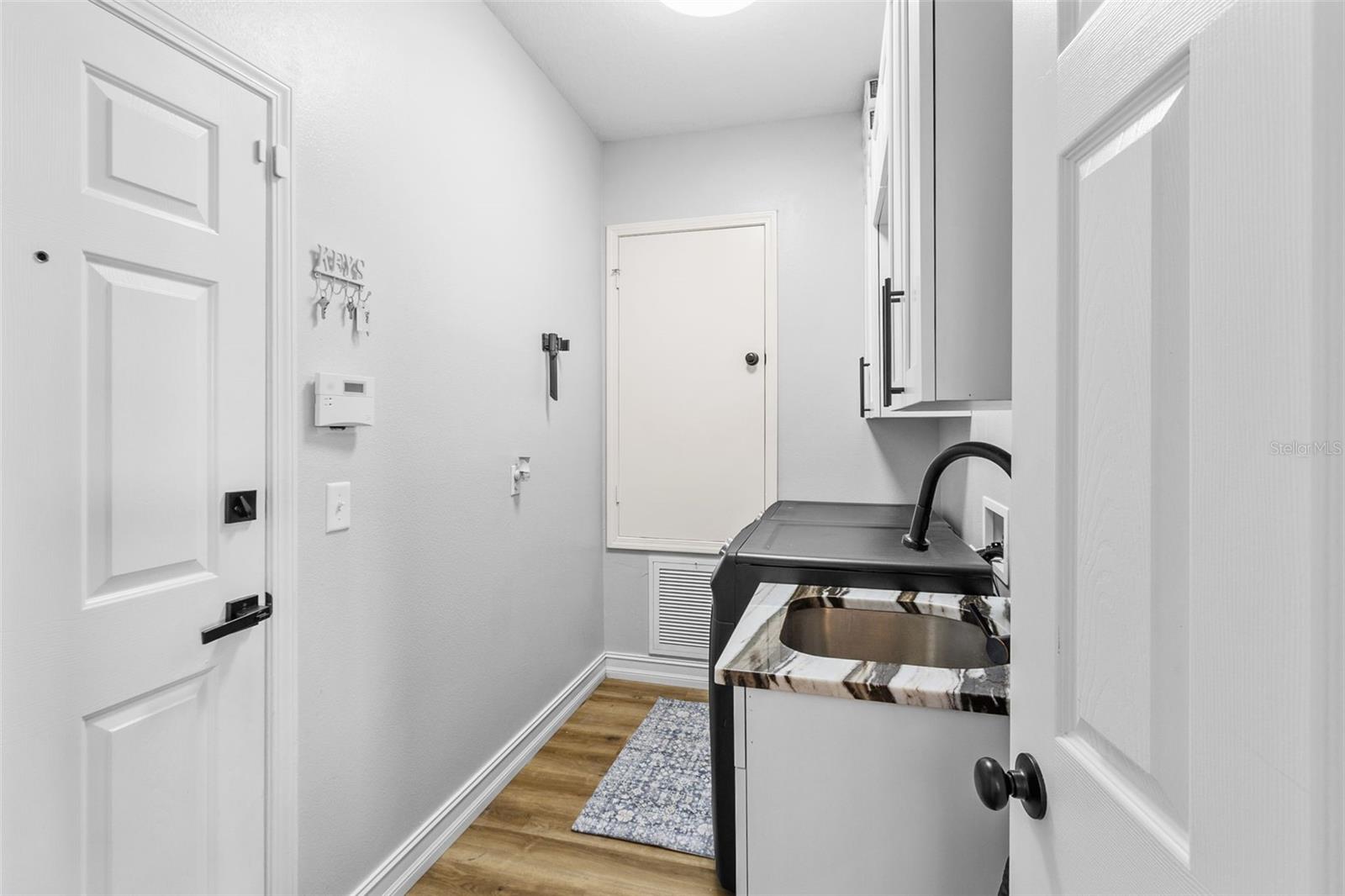 Image 19 of 53 For 4809 Walnut Ridge Road