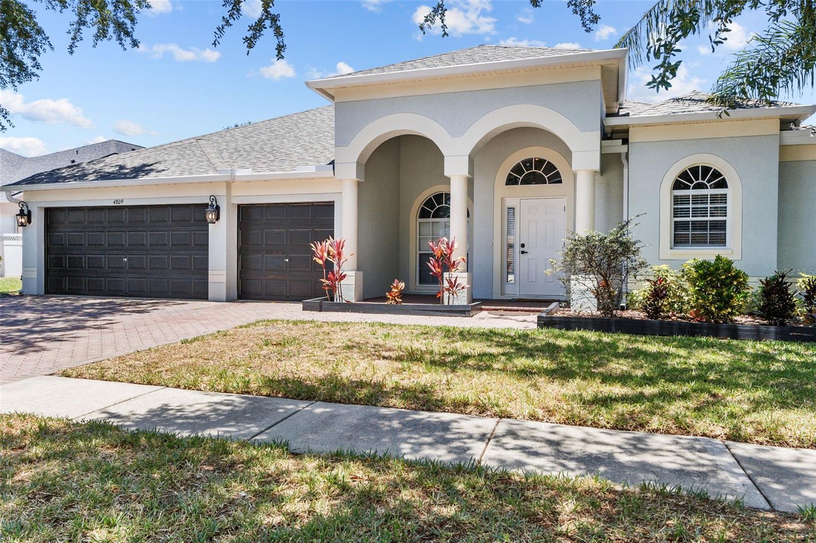 Image 3 of 53 For 4809 Walnut Ridge Road